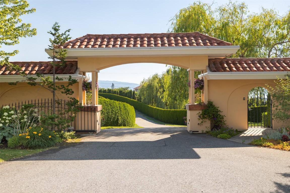 









3240


Pooley

Road,
Kelowna,




BC
V1W 4G7

