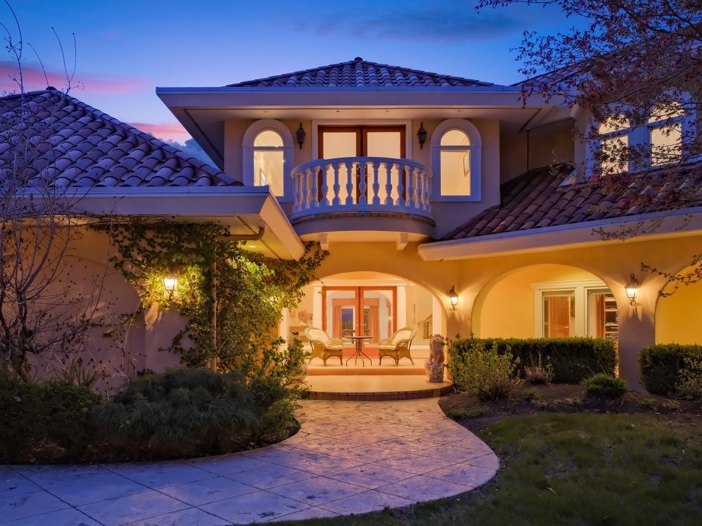 









3240


Pooley

Road,
Kelowna,




BC
V1W 4G7

