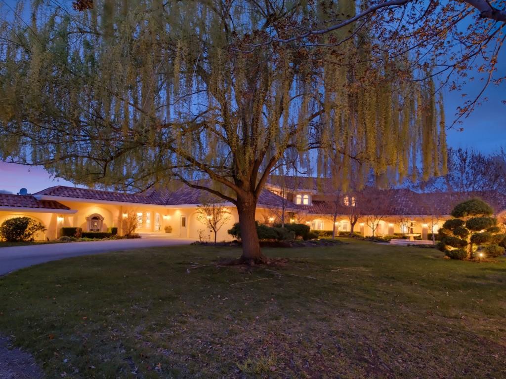 









3240


Pooley

Road,
Kelowna,




BC
V1W 4G7

