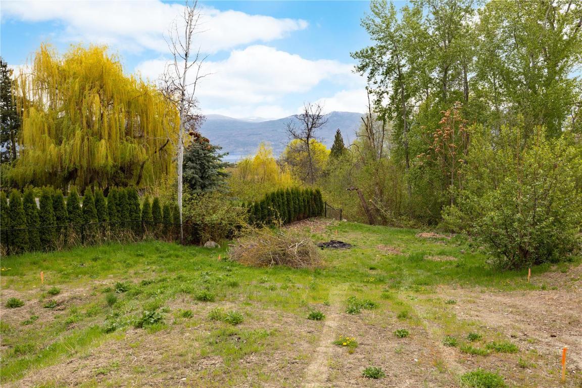 









2621


Rufli

Road,
West Kelowna,







BC
V4T 1R3

