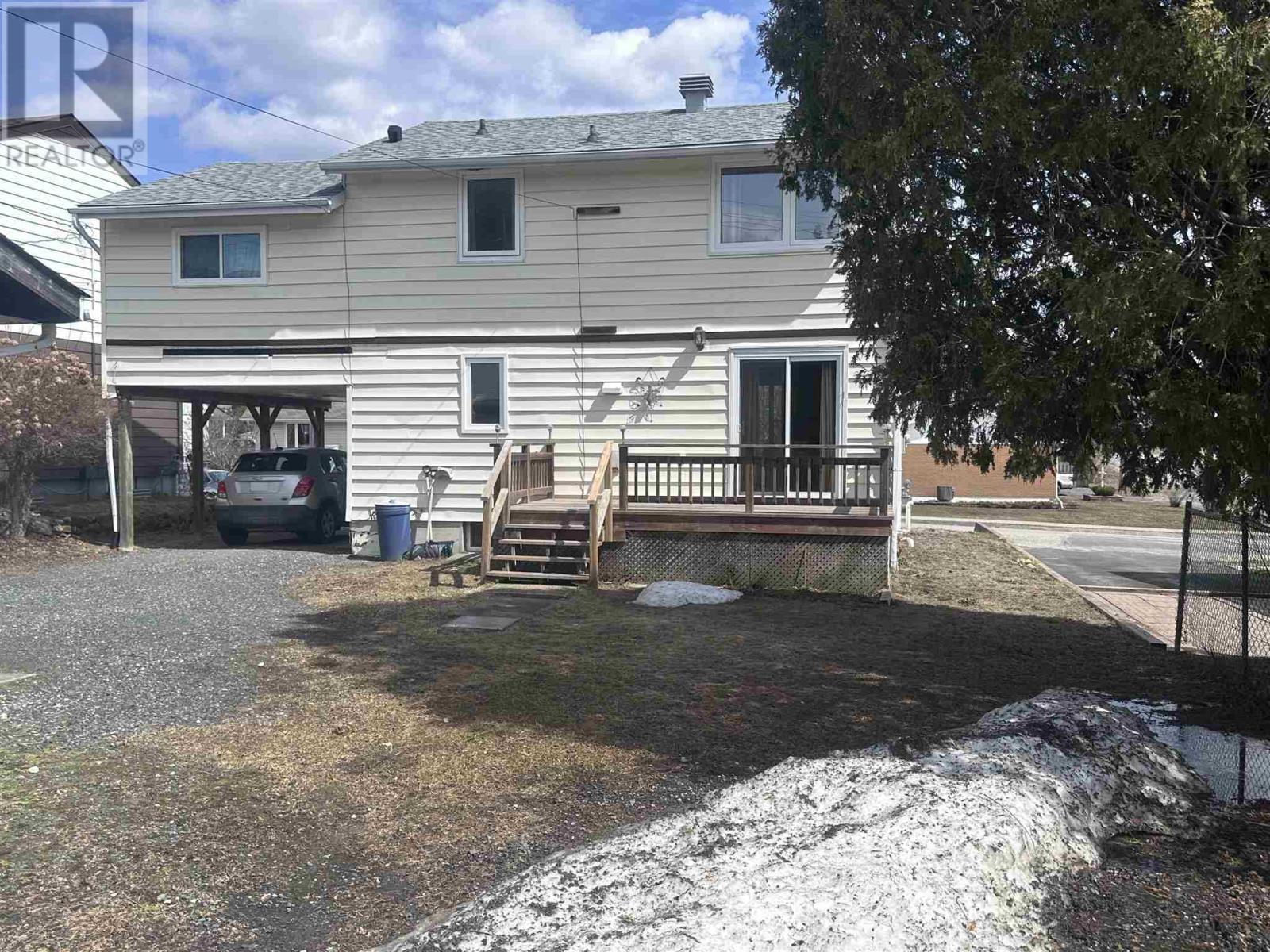 












70 Roman AVE

,
Elliot Lake,




Ontario
P5A1S1

