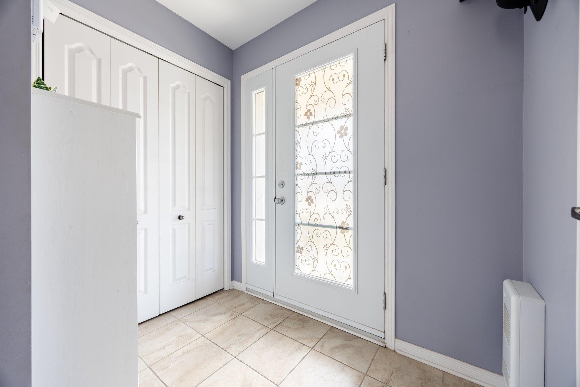 









101


Rue Hardisty

,
Châteauguay,




QC
J6J0B7

