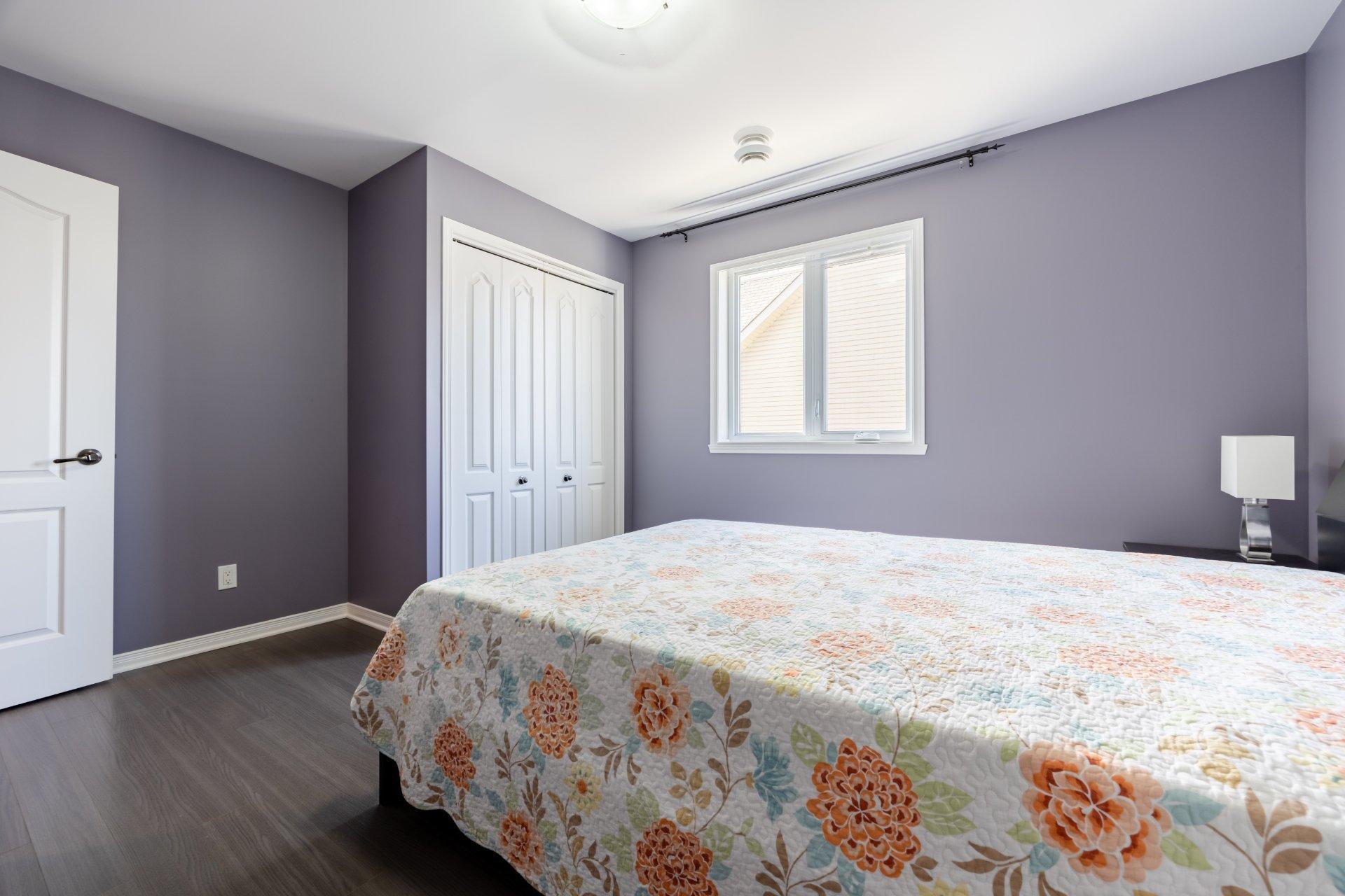 









101


Rue Hardisty

,
Châteauguay,




QC
J6J0B7

