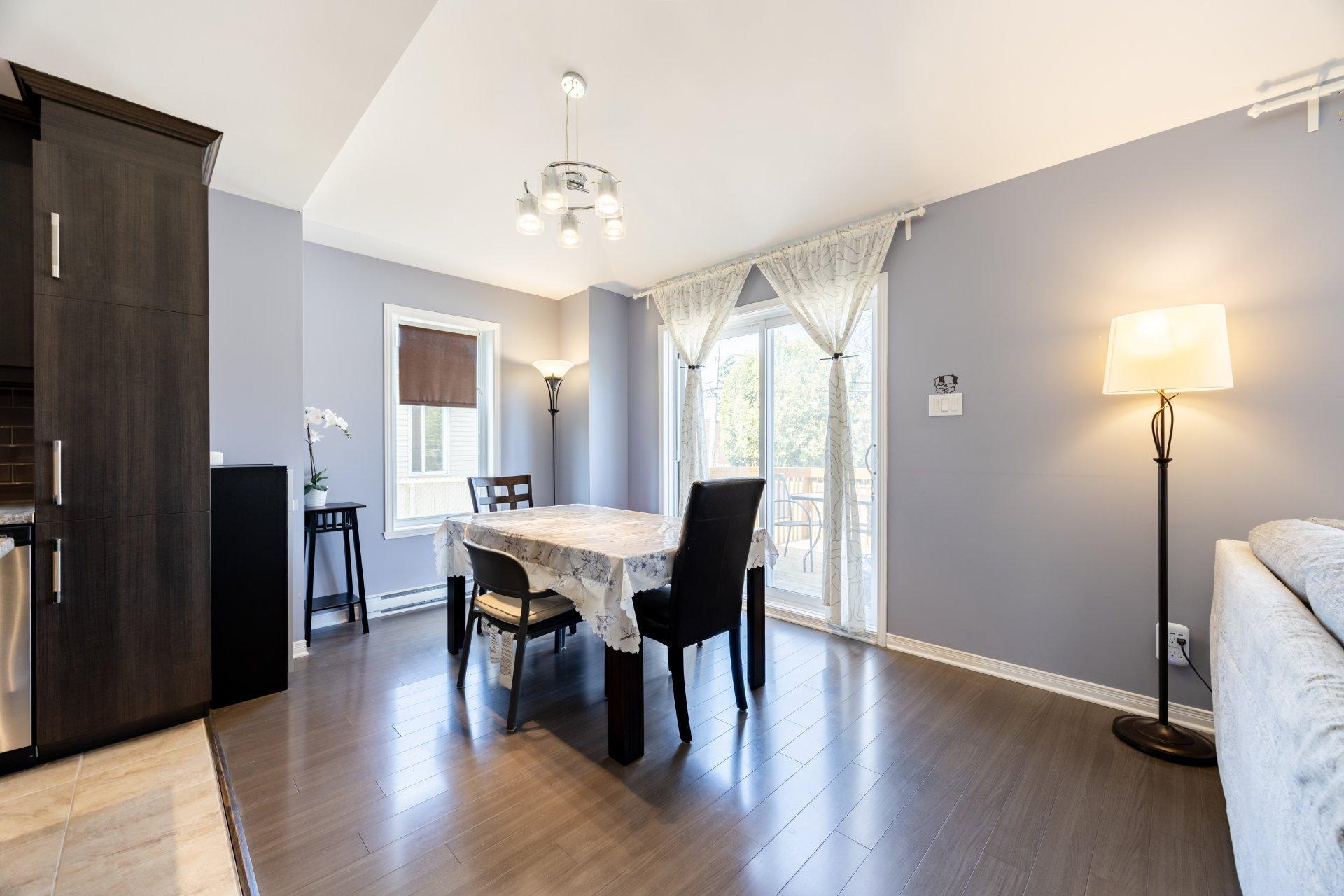 









101


Rue Hardisty

,
Châteauguay,




QC
J6J0B7

