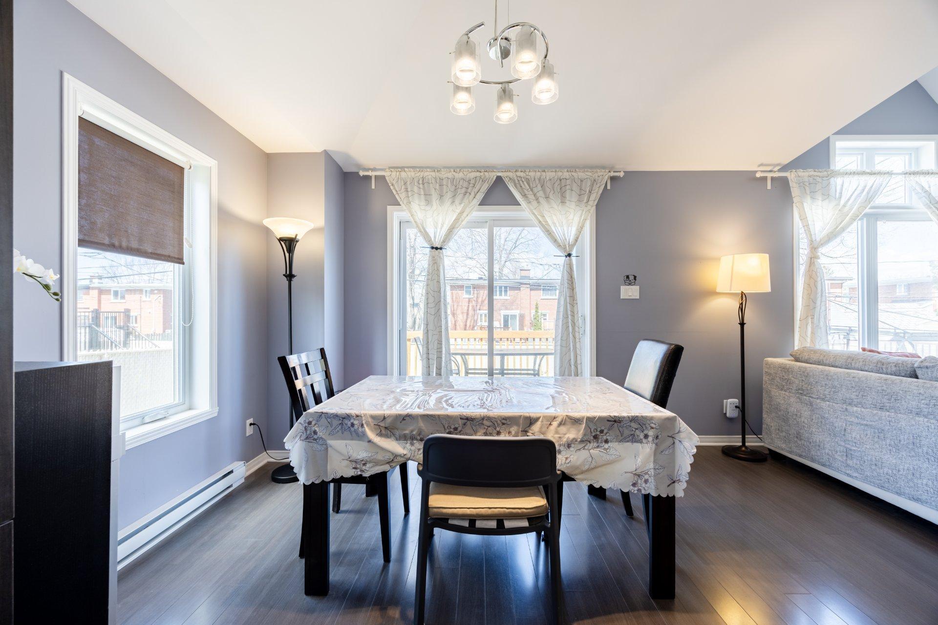 









101


Rue Hardisty

,
Châteauguay,




QC
J6J0B7

