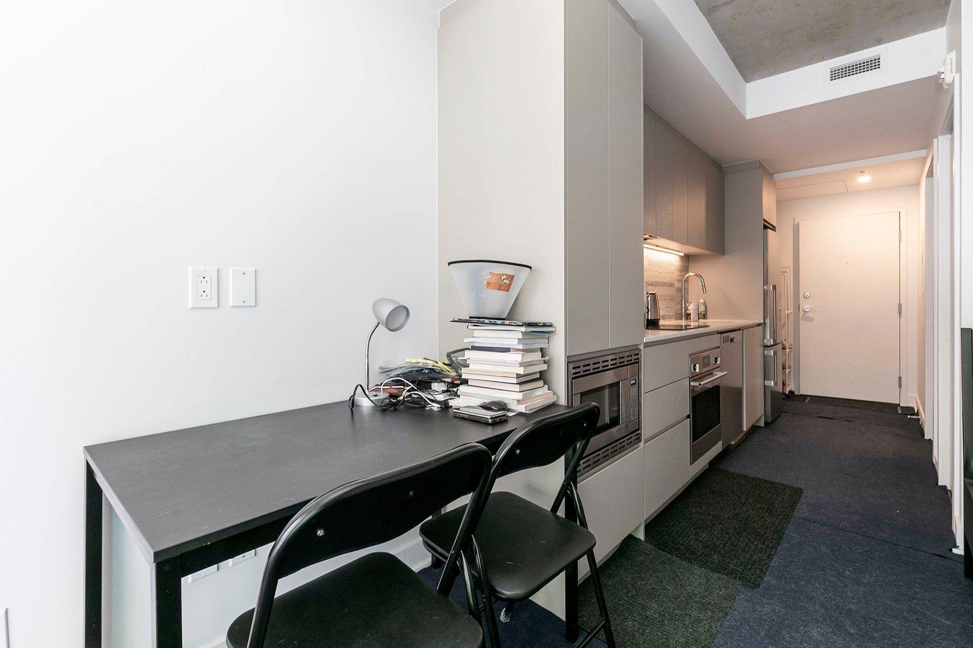 









2300


Rue Tupper

, 1104,
Montréal (Ville-Marie),




QC
H3H0B9

