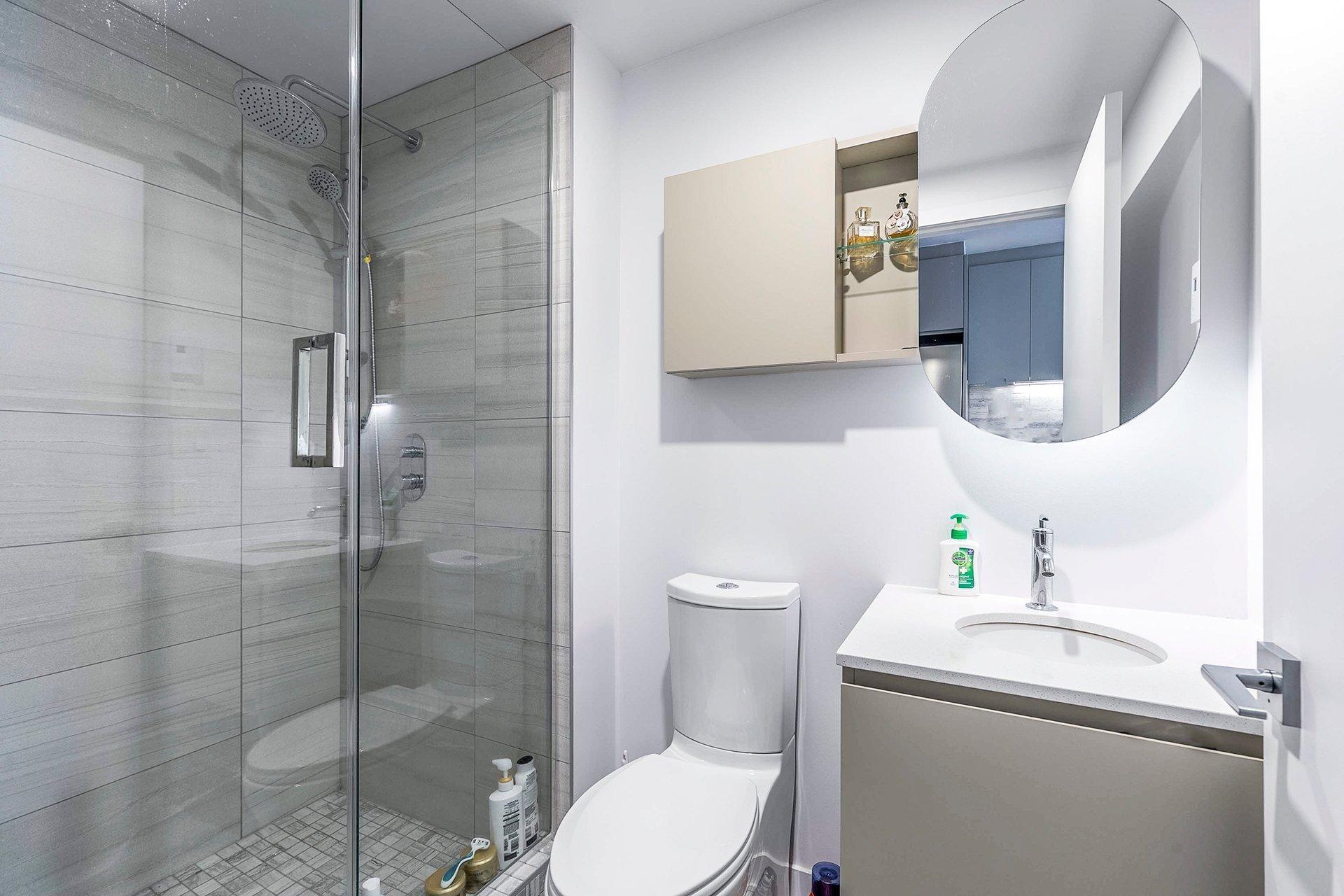 









2300


Rue Tupper

, 1104,
Montréal (Ville-Marie),




QC
H3H0B9

