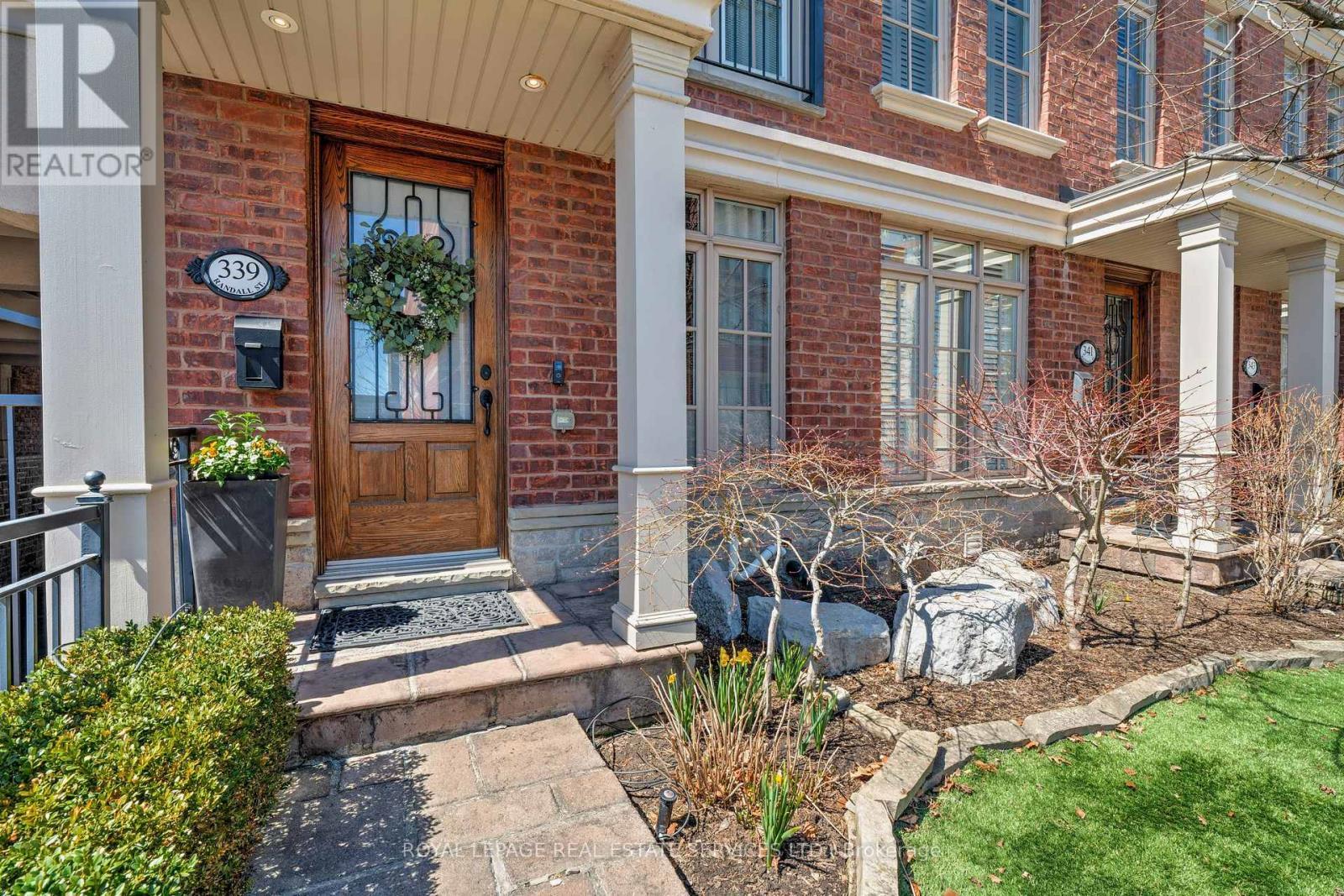 












339 RANDALL STREET

,
Oakville,




Ontario
L6J1R3

