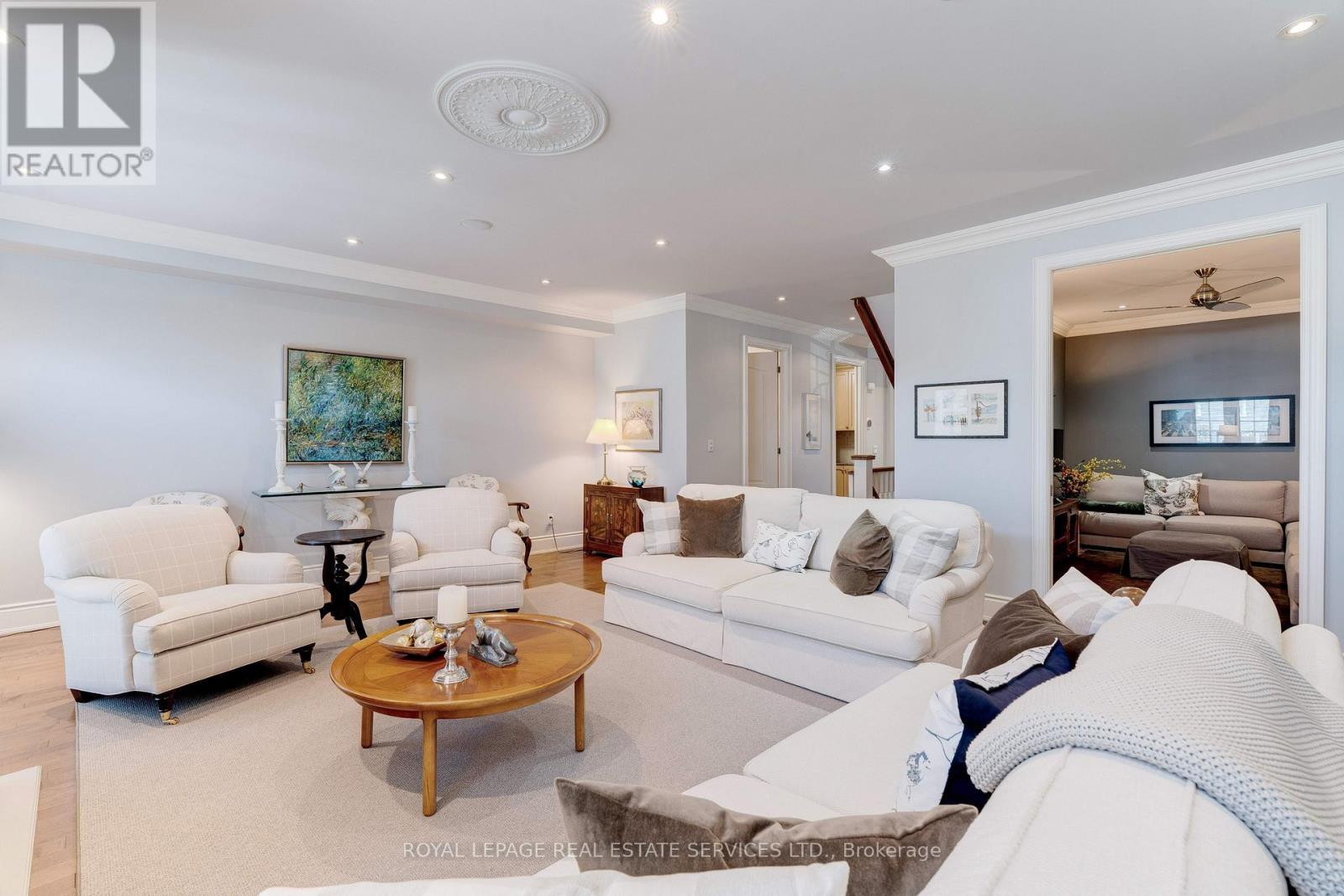 












339 RANDALL STREET

,
Oakville,




Ontario
L6J1R3

