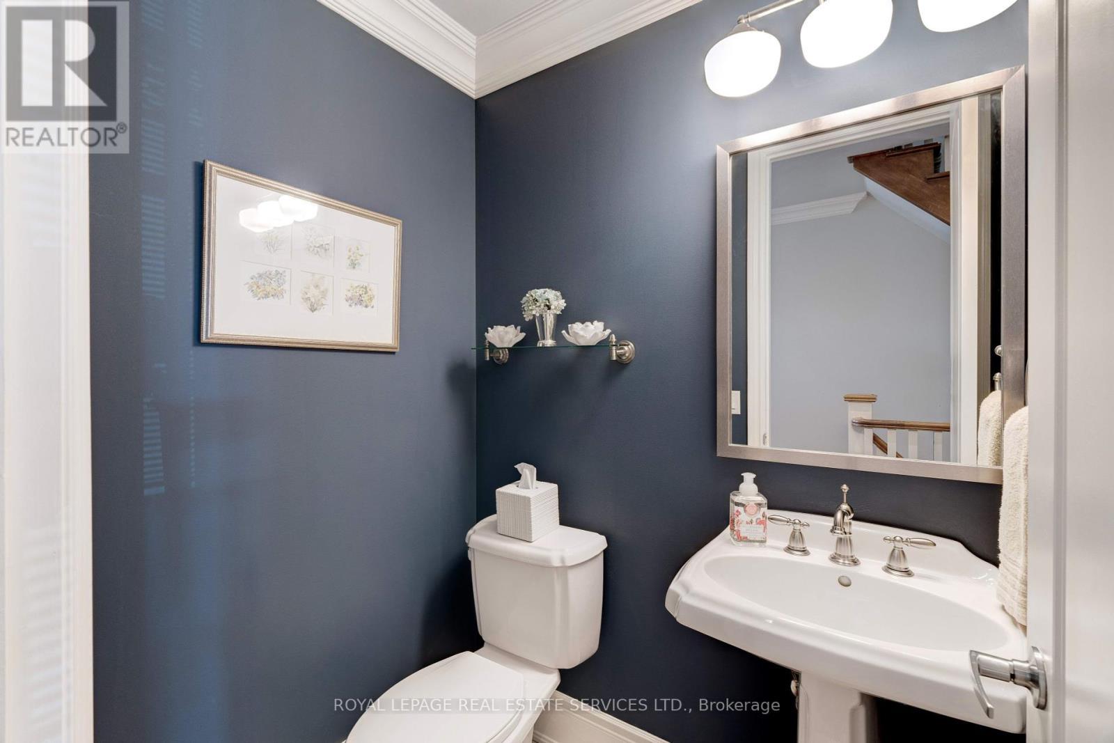 












339 RANDALL STREET

,
Oakville,




Ontario
L6J1R3

