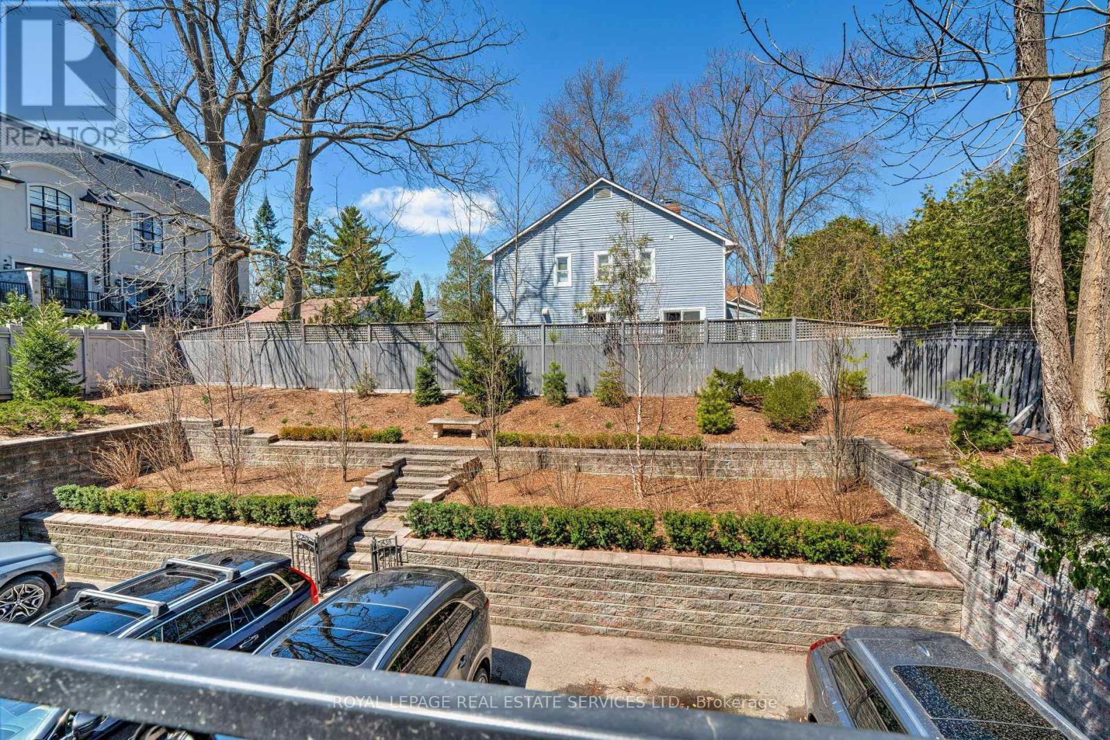 












339 RANDALL STREET

,
Oakville,




Ontario
L6J1R3

