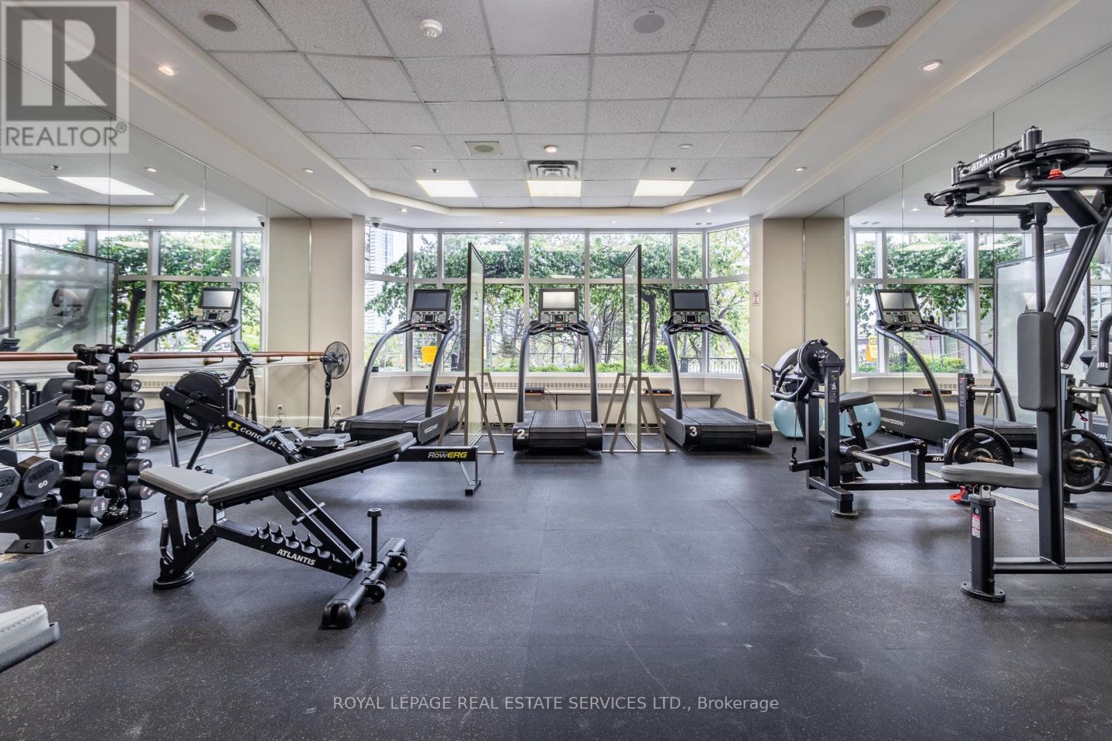 












809 - 1 PALACE PIER COURT

,
Toronto,




Ontario
M8V3W9

