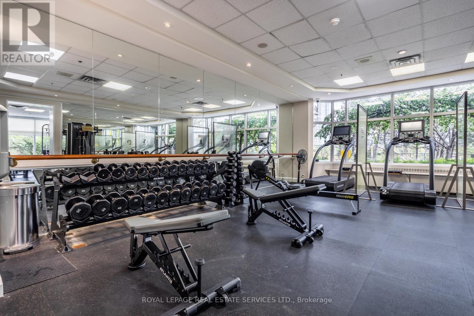 












809 - 1 PALACE PIER COURT

,
Toronto,




Ontario
M8V3W9

