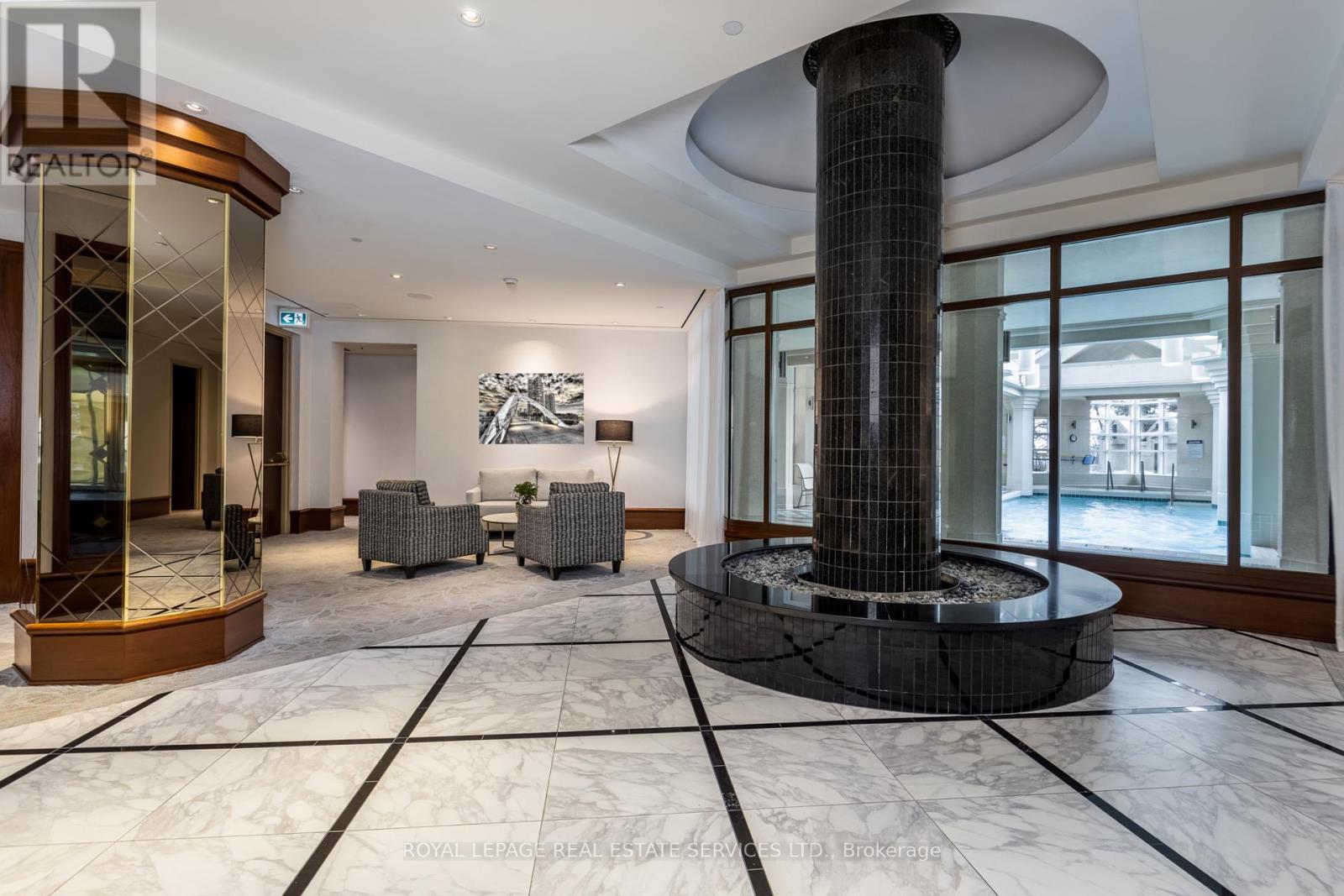 












809 - 1 PALACE PIER COURT

,
Toronto,




Ontario
M8V3W9

