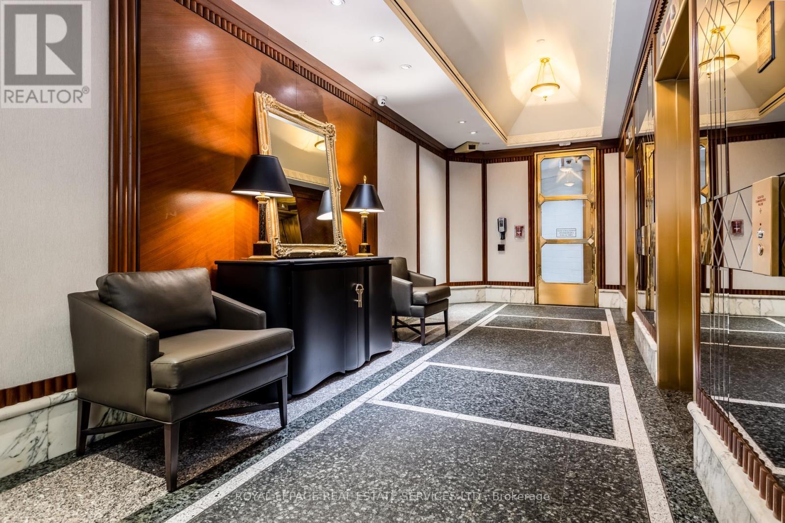 












809 - 1 PALACE PIER COURT

,
Toronto,




Ontario
M8V3W9

