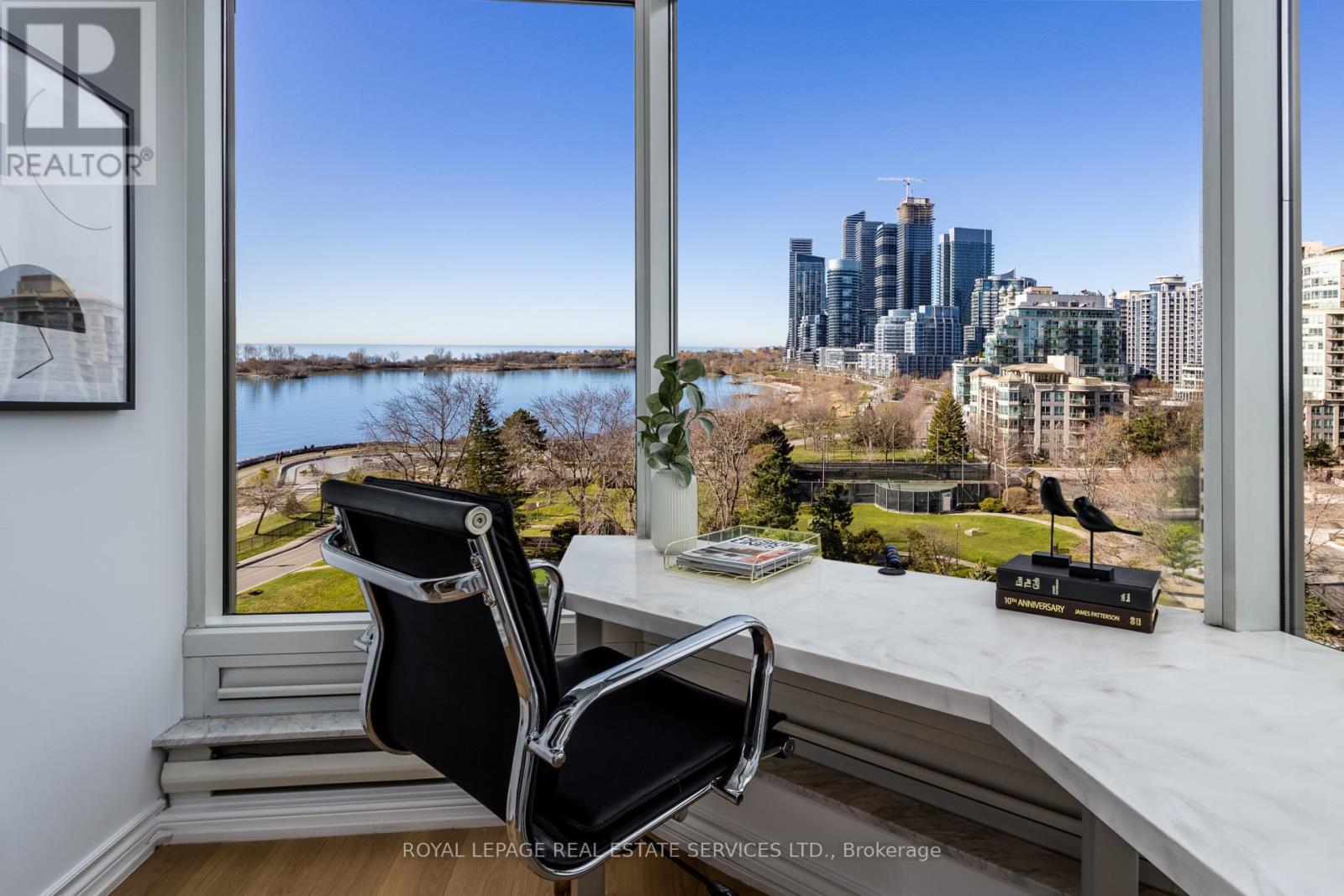 












809 - 1 PALACE PIER COURT

,
Toronto,




Ontario
M8V3W9

