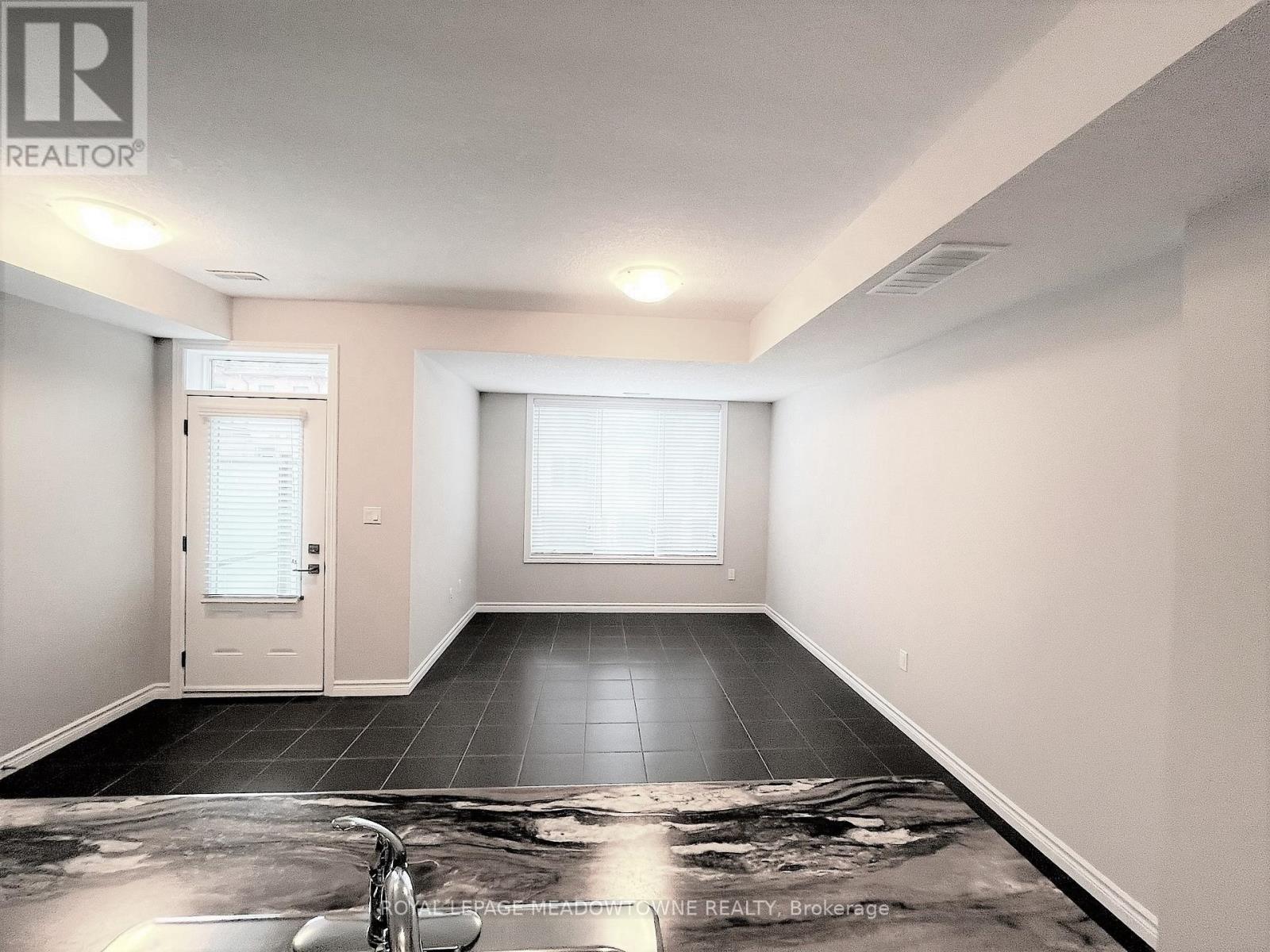 












146 - 445 ONTARIO STREET

,
Milton,




Ontario
L9T9K5

