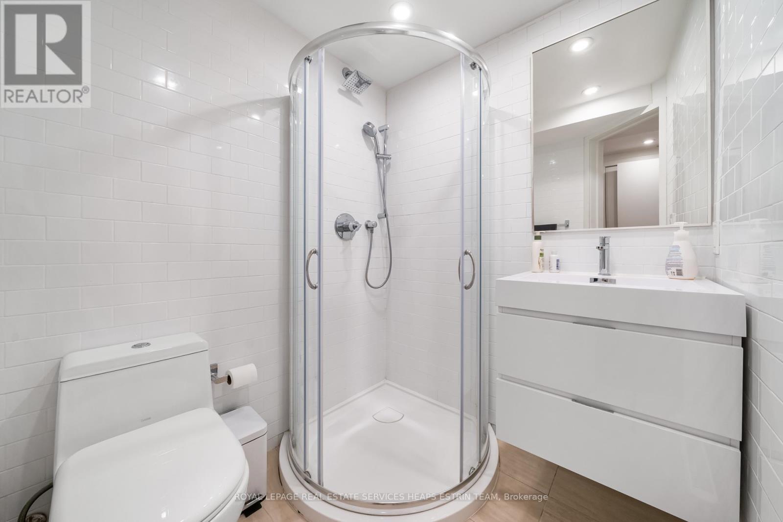 












LOWER - 392 MARKHAM STREET

,
Toronto,




Ontario
M6G2K9

