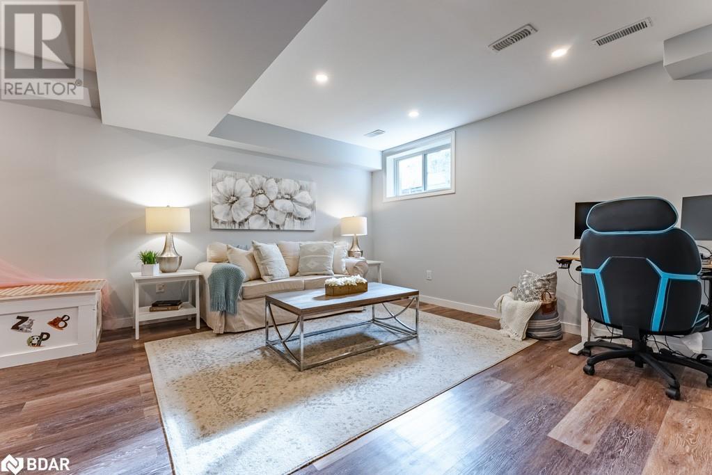 












350 DUNDAS Street S Unit# 42

,
Cambridge,




Ontario
N1R5S2

