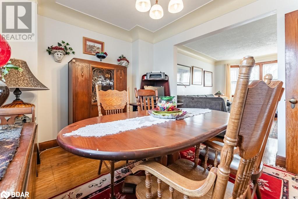 












60 CAMERON Avenue S

,
Hamilton,




Ontario
L8K2X2


