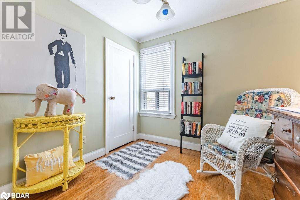 












60 CAMERON Avenue S

,
Hamilton,




Ontario
L8K2X2

