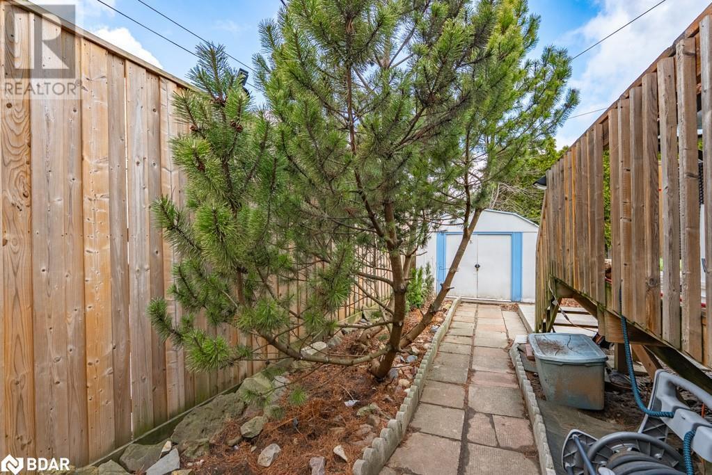 












60 CAMERON Avenue S

,
Hamilton,




Ontario
L8K2X2


