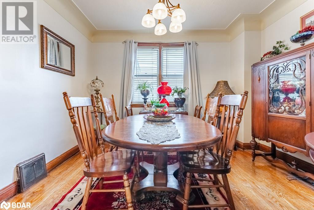 












60 CAMERON Avenue S

,
Hamilton,




Ontario
L8K2X2

