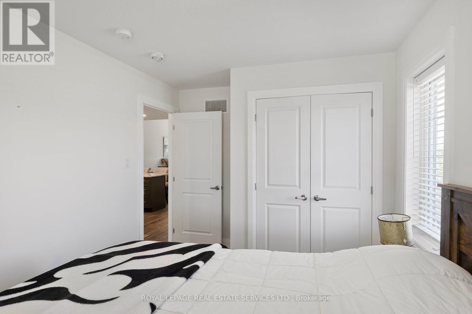 












2 IVY CRESCENT

,
Wasaga Beach,




Ontario
L9Z0H8


