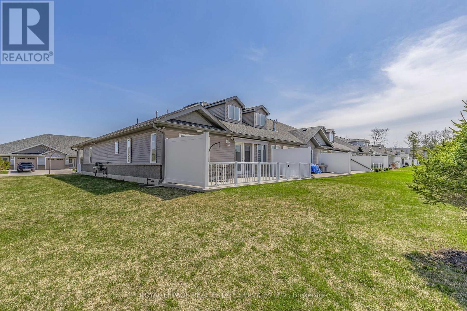 












2 IVY CRESCENT

,
Wasaga Beach,




Ontario
L9Z0H8

