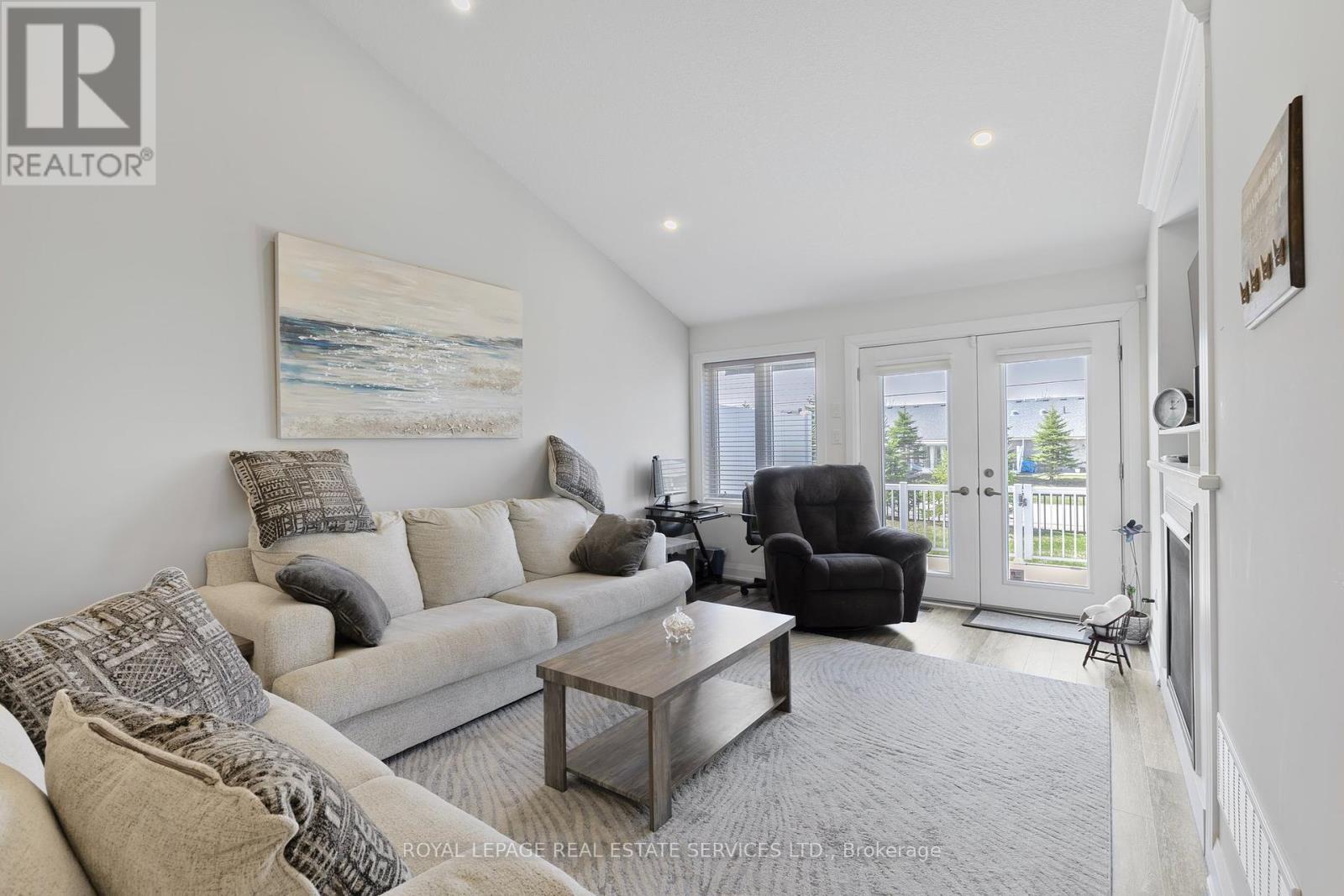 












2 IVY CRESCENT

,
Wasaga Beach,




Ontario
L9Z0H8

