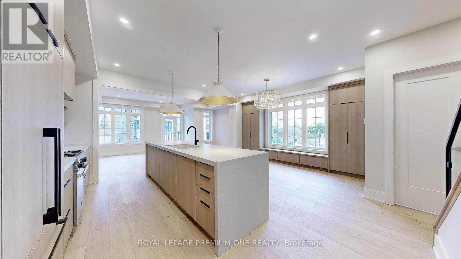 












17 - 2031 MATTEER COURT

,
Innisfil,




Ontario
L9S4T9

