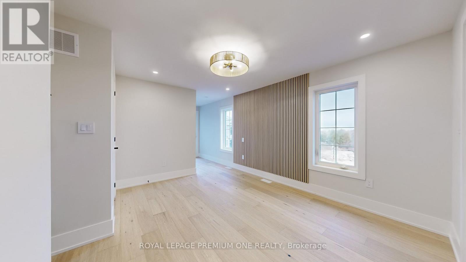 












17 - 2031 MATTEER COURT

,
Innisfil,




Ontario
L9S4T9

