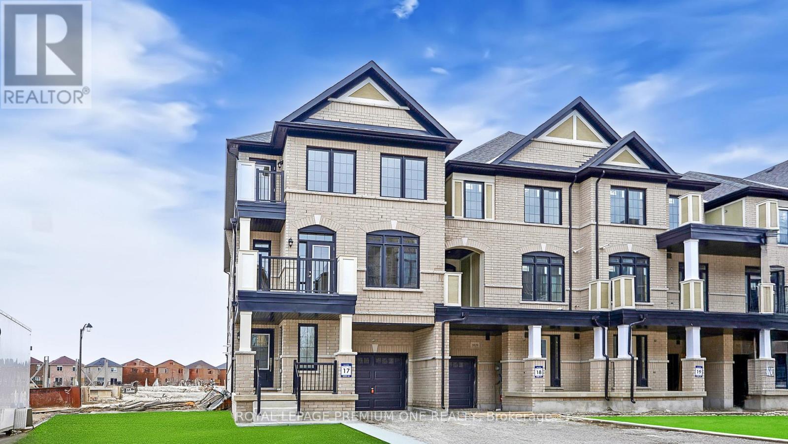 












17 - 2031 MATTEER COURT

,
Innisfil,




Ontario
L9S4T9

