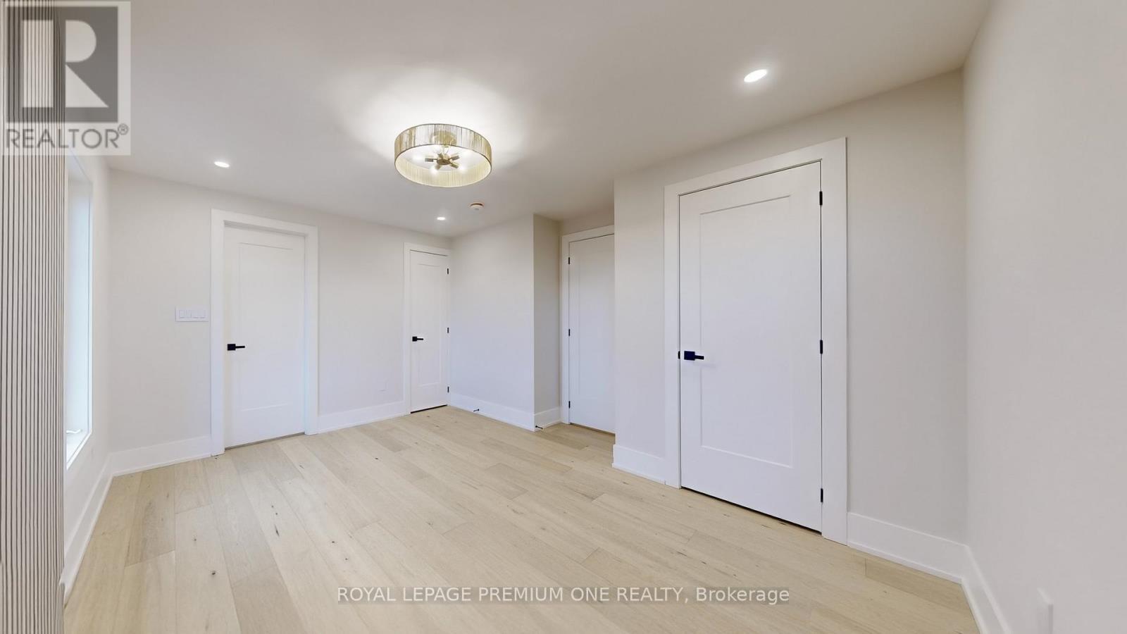 












17 - 2031 MATTEER COURT

,
Innisfil,




Ontario
L9S4T9

