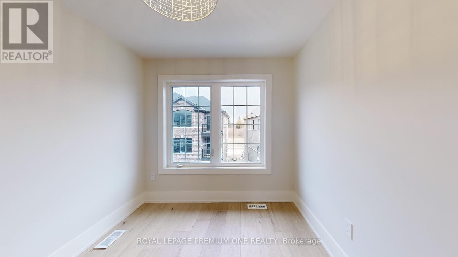 












17 - 2031 MATTEER COURT

,
Innisfil,




Ontario
L9S4T9

