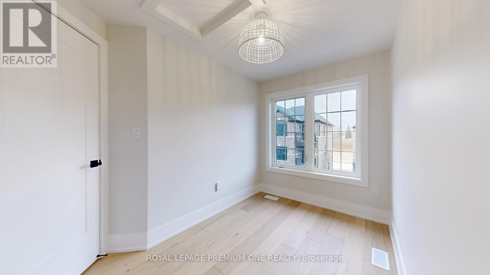 












17 - 2031 MATTEER COURT

,
Innisfil,




Ontario
L9S4T9

