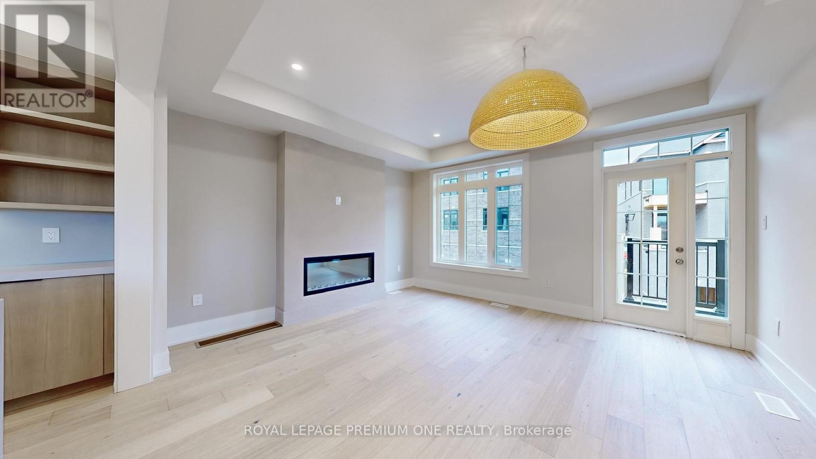 












17 - 2031 MATTEER COURT

,
Innisfil,




Ontario
L9S4T9

