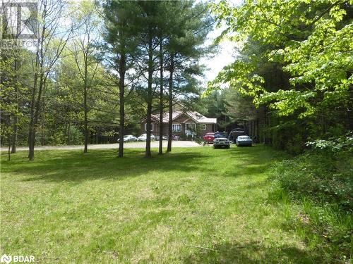 9341 Sideroad 9 Bungalow on 1 acre