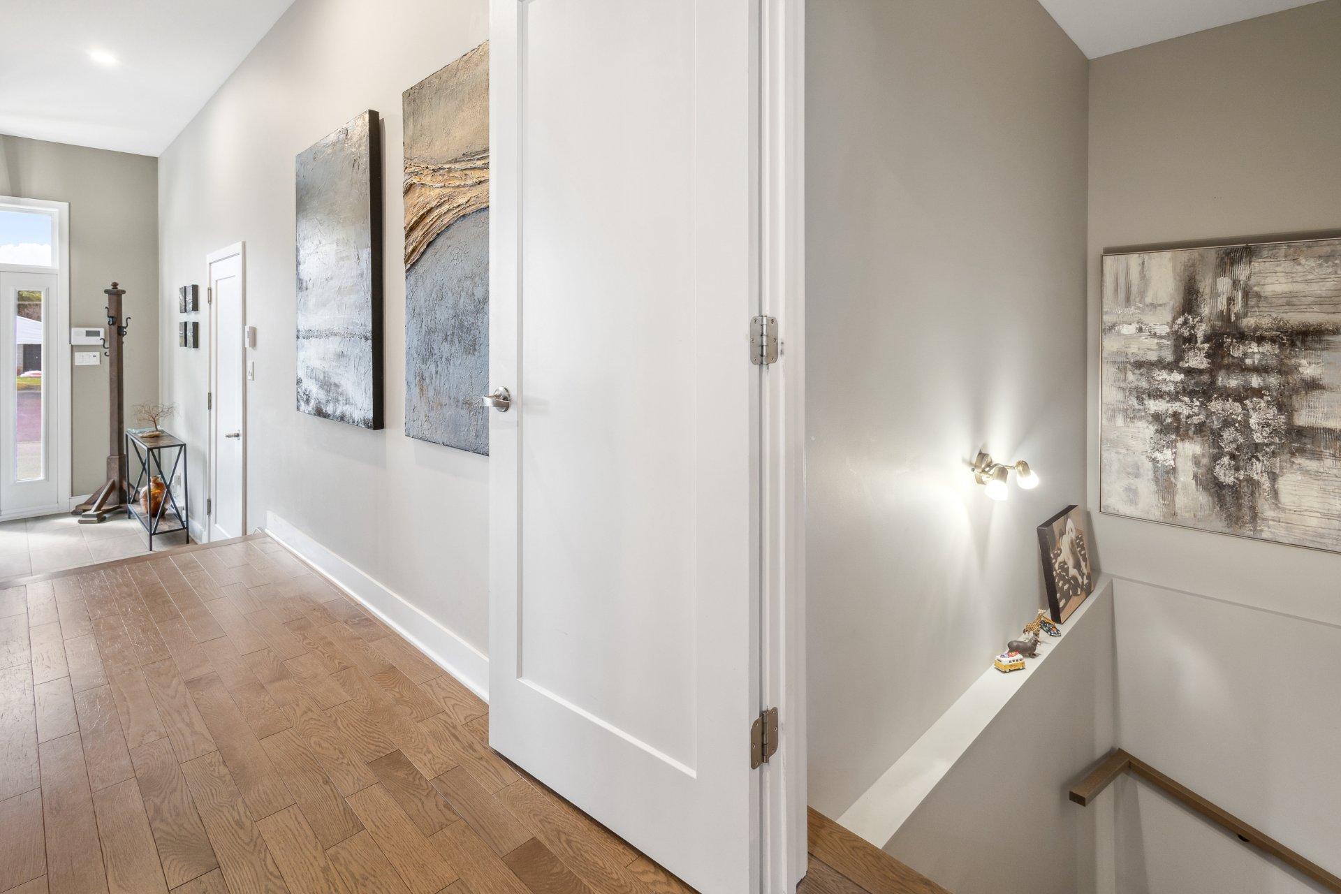 









100


Av. de l'Ail-des-Bois

,
Magog,




QC
J1X0X6


