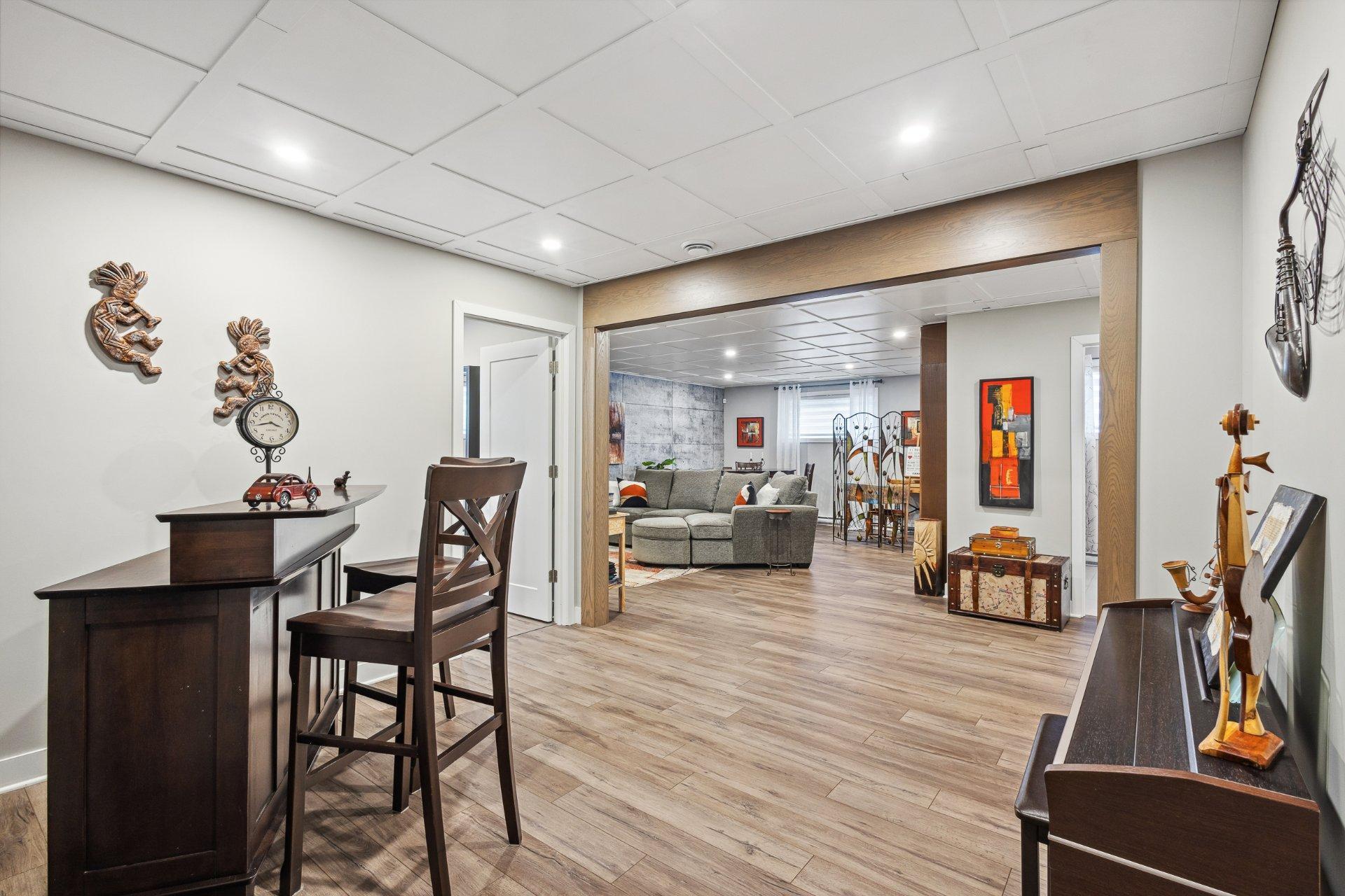 









100


Av. de l'Ail-des-Bois

,
Magog,




QC
J1X0X6

