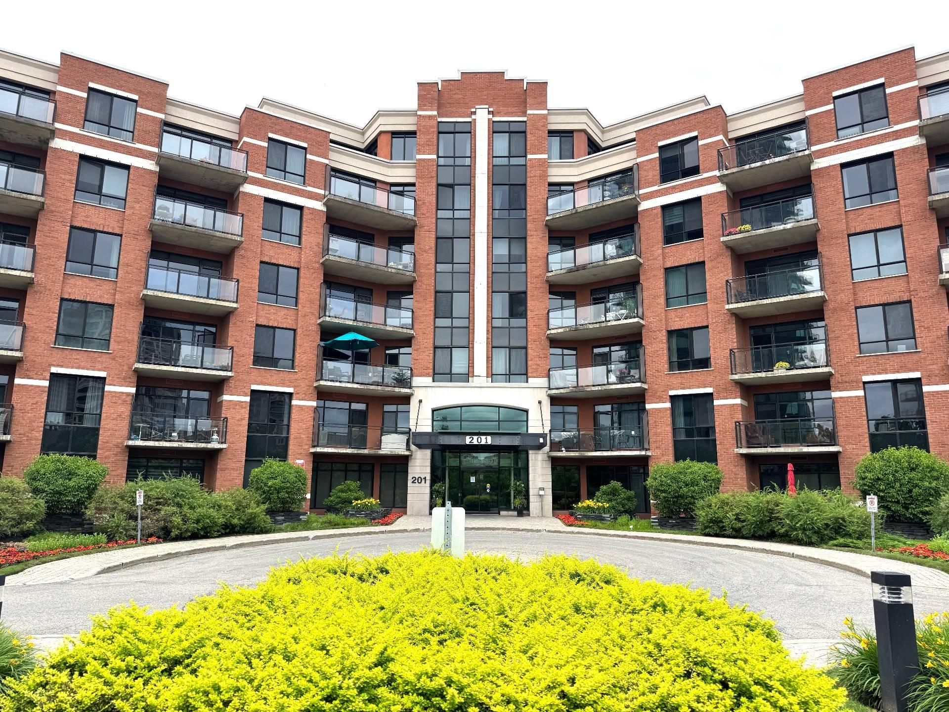 









201


Ch. de la Pointe-Sud

, 614,
Montréal (Verdun/Île-des-Soeurs),




QC
H3E0A2

