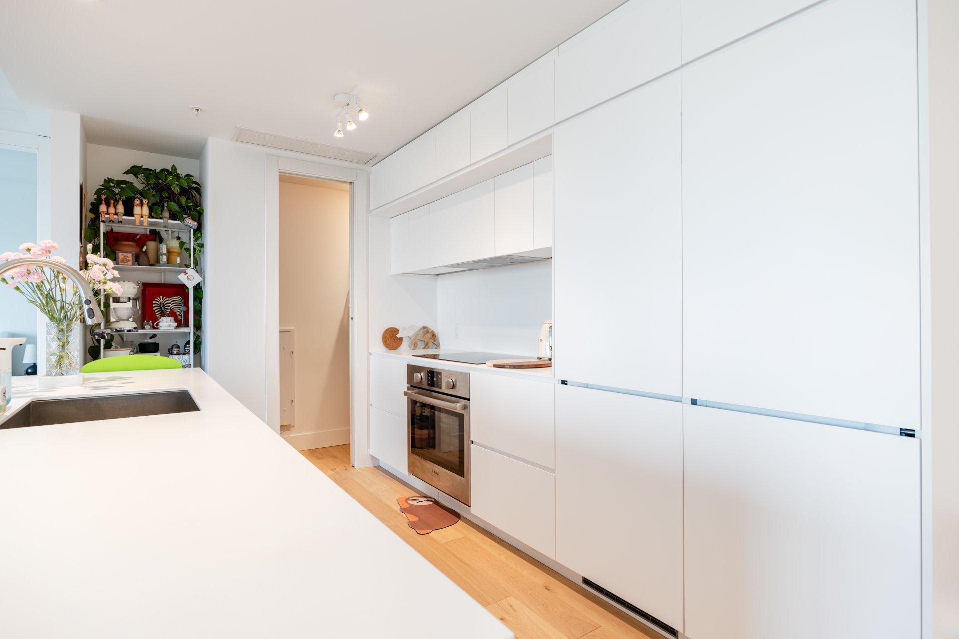 









900


Rue André-Prévost

, 503,
Montréal (Verdun/Île-des-Soeurs),




QC
H3E0E6

