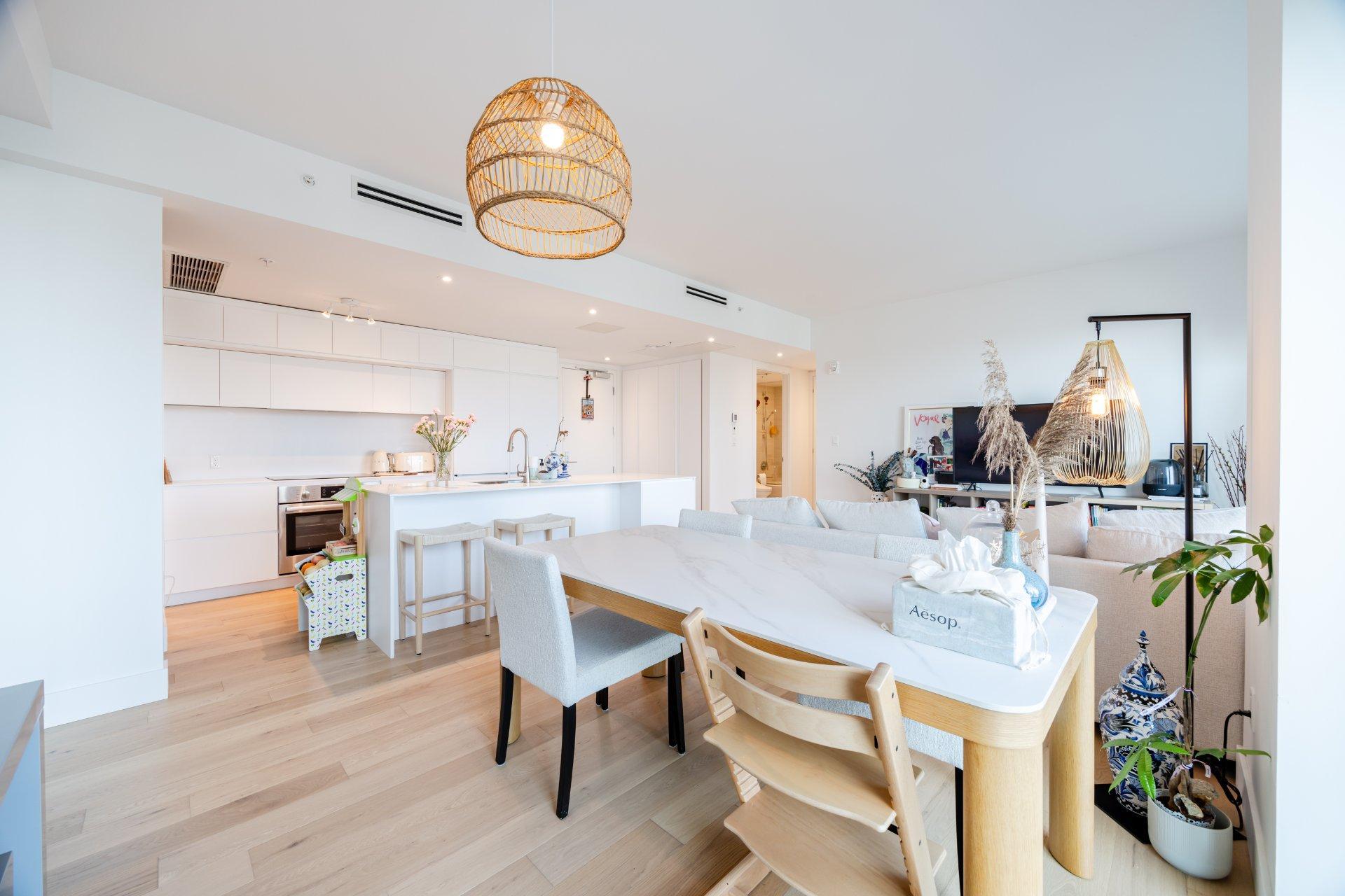 









900


Rue André-Prévost

, 503,
Montréal (Verdun/Île-des-Soeurs),




QC
H3E0E6

