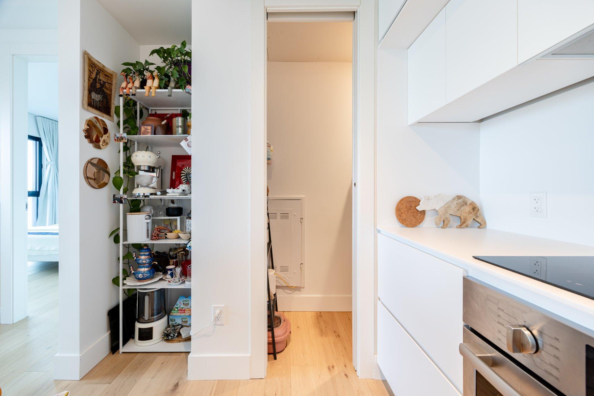 









900


Rue André-Prévost

, 503,
Montréal (Verdun/Île-des-Soeurs),




QC
H3E0E6

