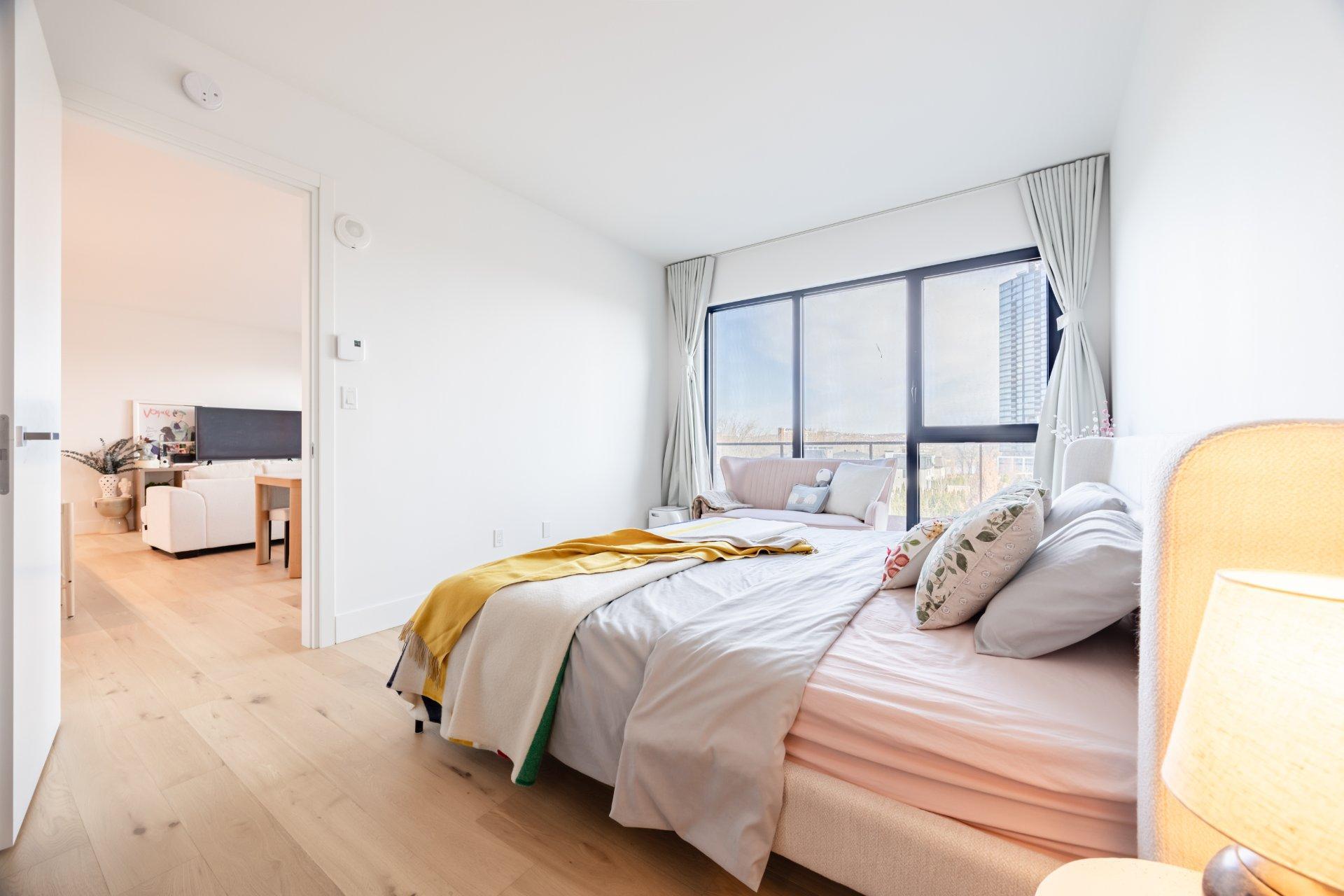 









900


Rue André-Prévost

, 503,
Montréal (Verdun/Île-des-Soeurs),




QC
H3E0E6

