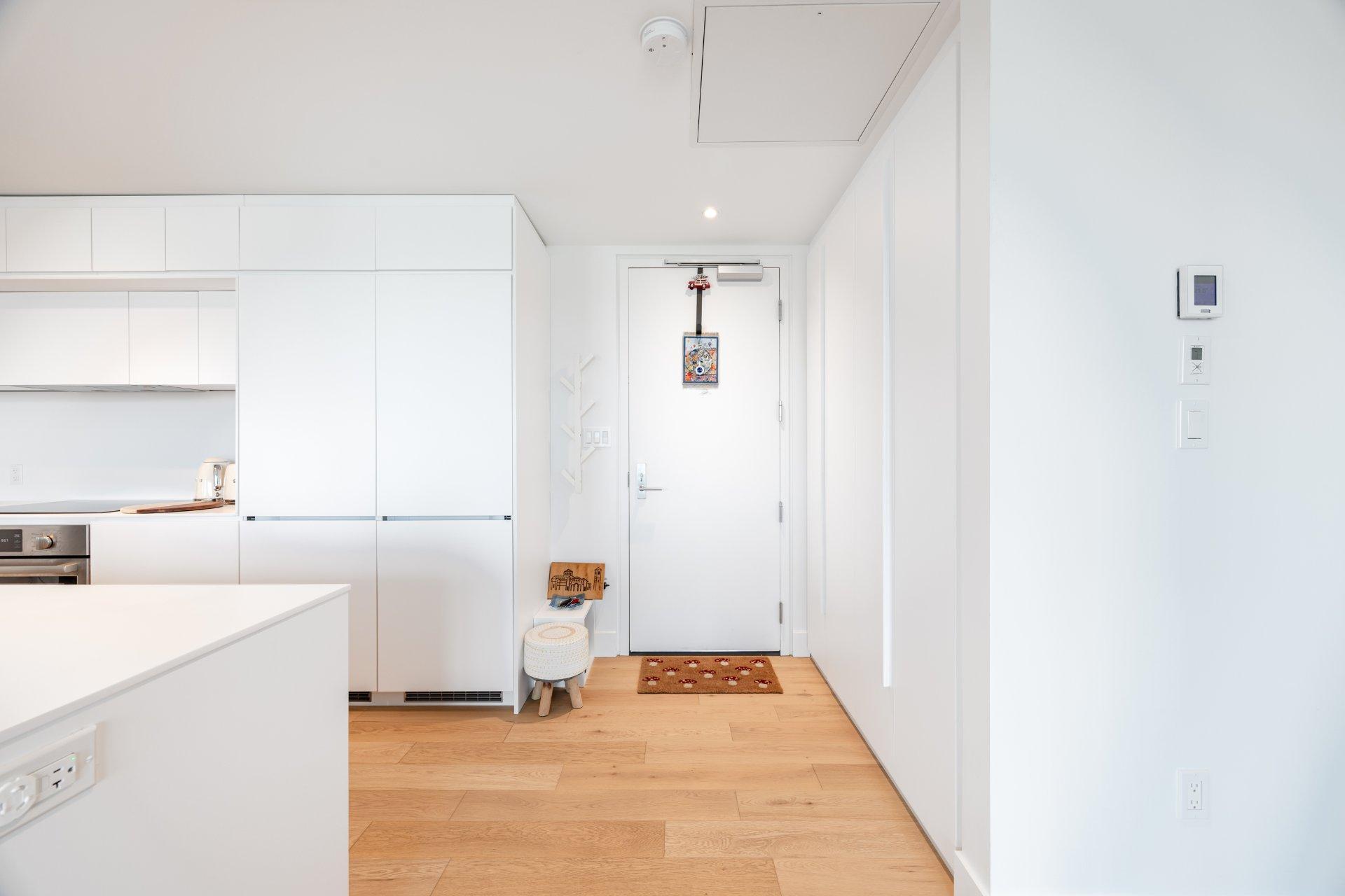 









900


Rue André-Prévost

, 503,
Montréal (Verdun/Île-des-Soeurs),




QC
H3E0E6

