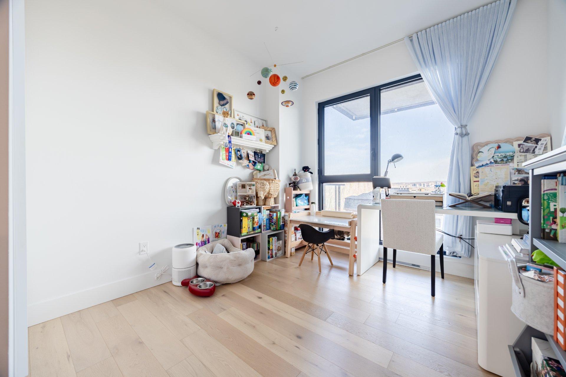









900


Rue André-Prévost

, 503,
Montréal (Verdun/Île-des-Soeurs),




QC
H3E0E6

