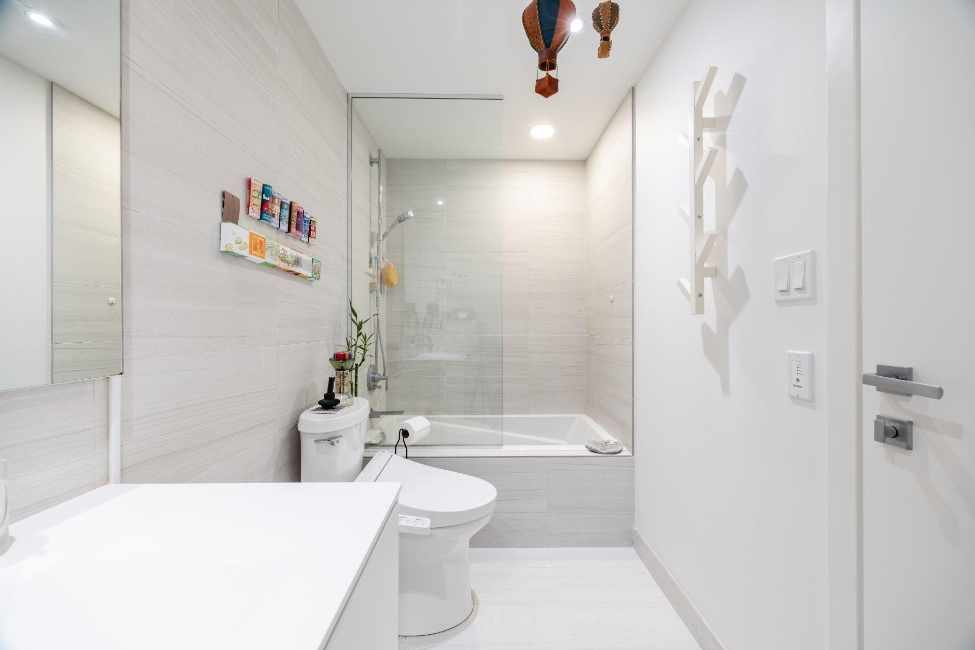 









900


Rue André-Prévost

, 503,
Montréal (Verdun/Île-des-Soeurs),




QC
H3E0E6

