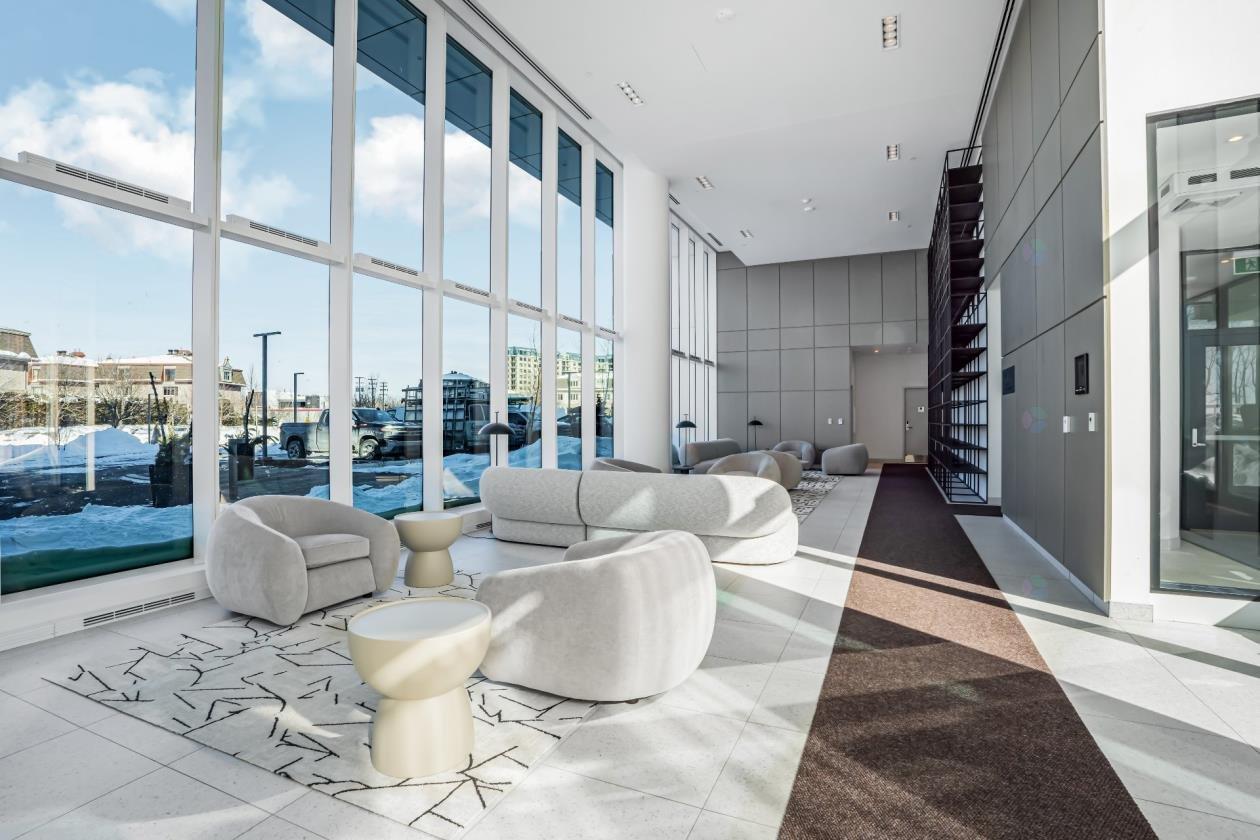 









900


Rue André-Prévost

, 503,
Montréal (Verdun/Île-des-Soeurs),




QC
H3E0E6

