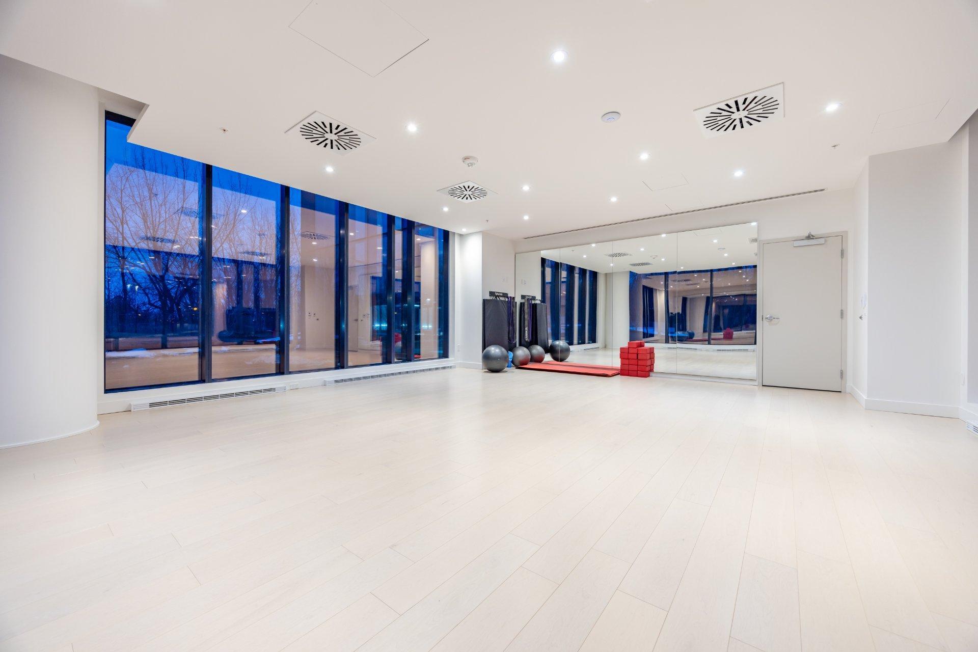 









900


Rue André-Prévost

, 503,
Montréal (Verdun/Île-des-Soeurs),




QC
H3E0E6

